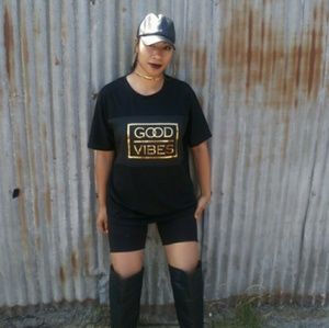 'GOOD VIBES' black t-shirt